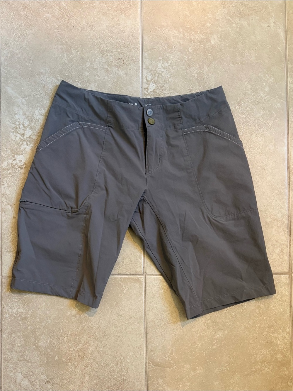 Mountain Hardwear Men's Slate Gray Outdoor Performance Shorts